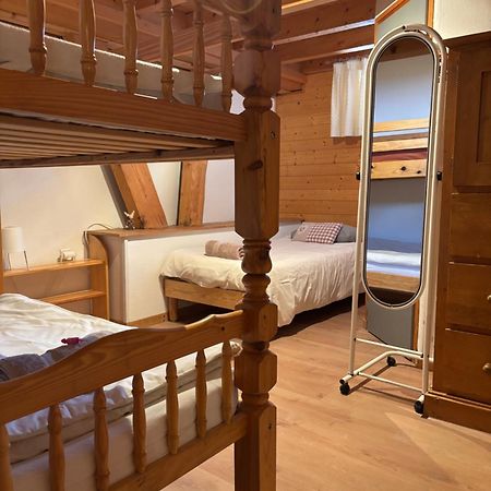 Central Hostel Châtel Exteriör bild
