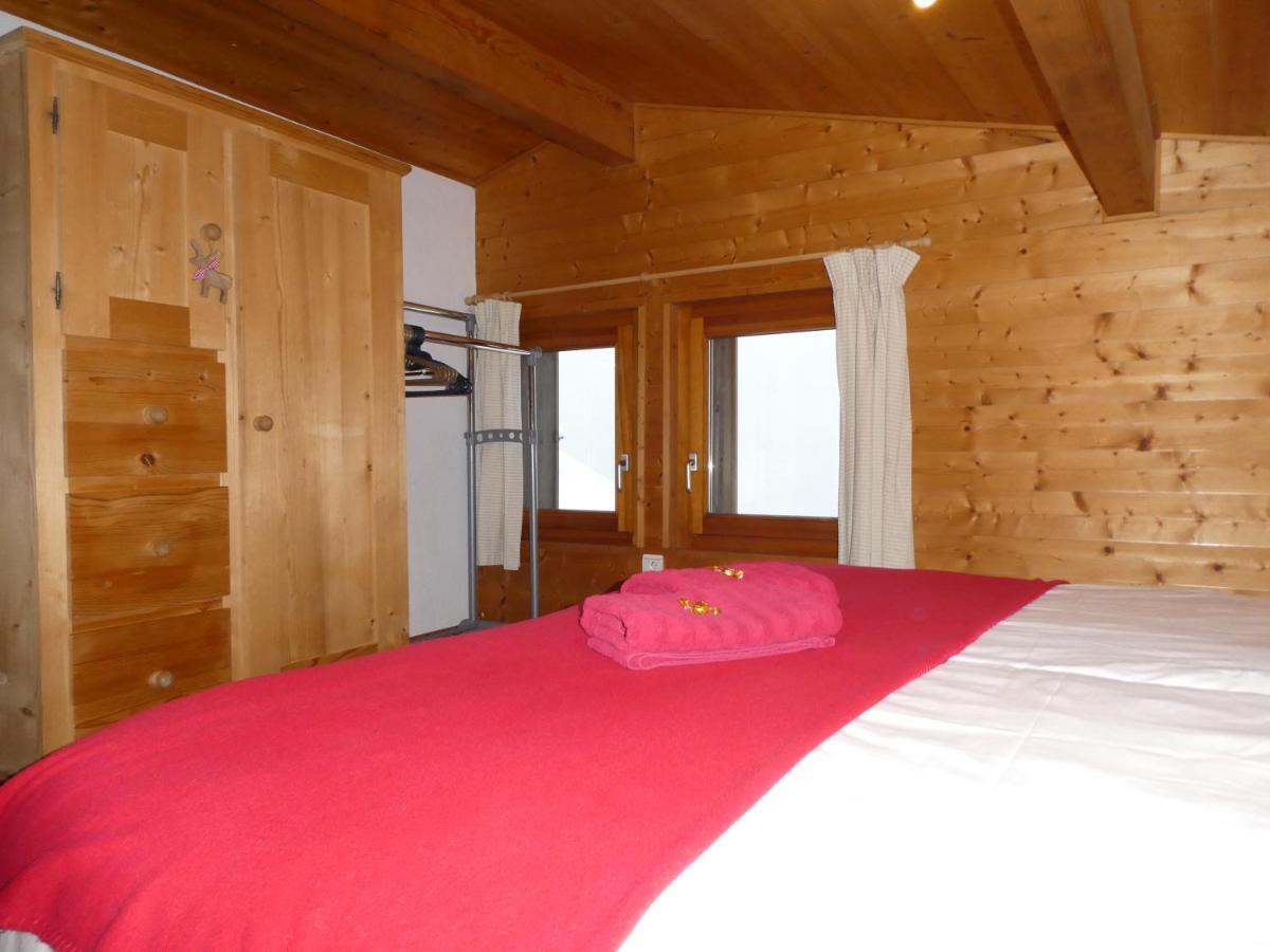Central Hostel Châtel Exteriör bild