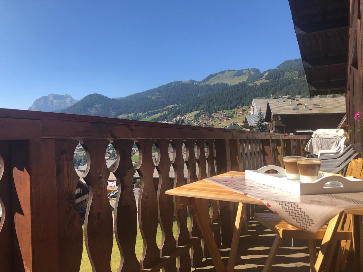 Central Hostel Châtel Exteriör bild