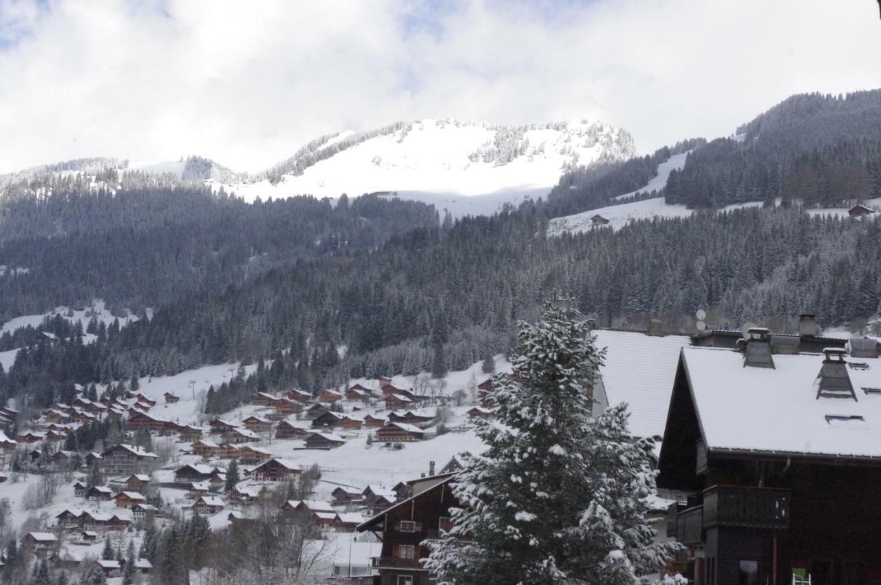 Central Hostel Châtel Exteriör bild